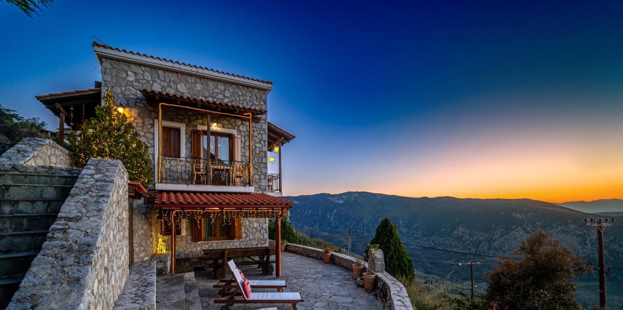 Rock Dandy Deluxe Chalet In Arachova - Delphi, Sauna, Prv Parking, Amazing View Exterior photo