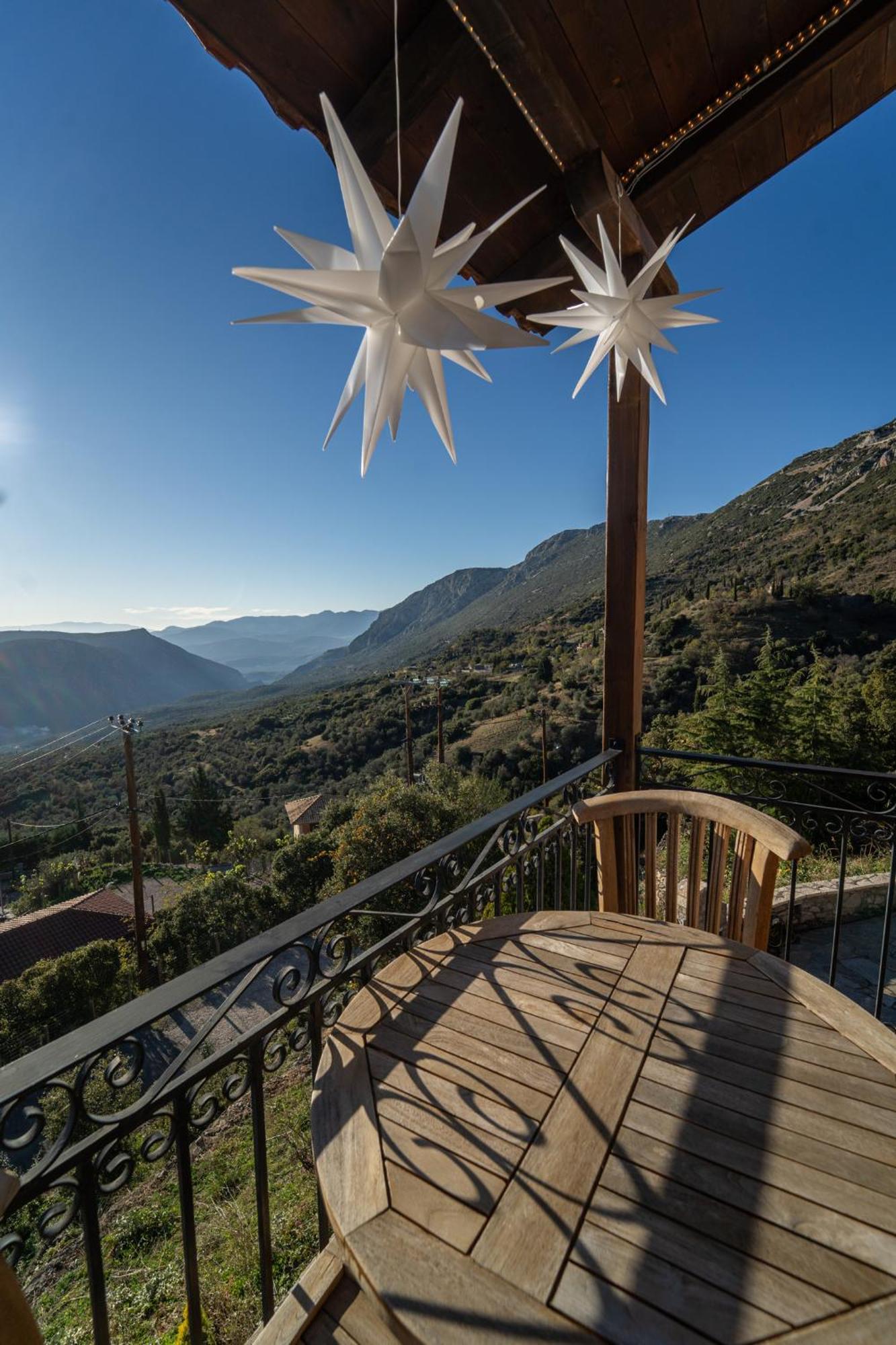Rock Dandy Deluxe Chalet In Arachova - Delphi, Sauna, Prv Parking, Amazing View Exterior photo